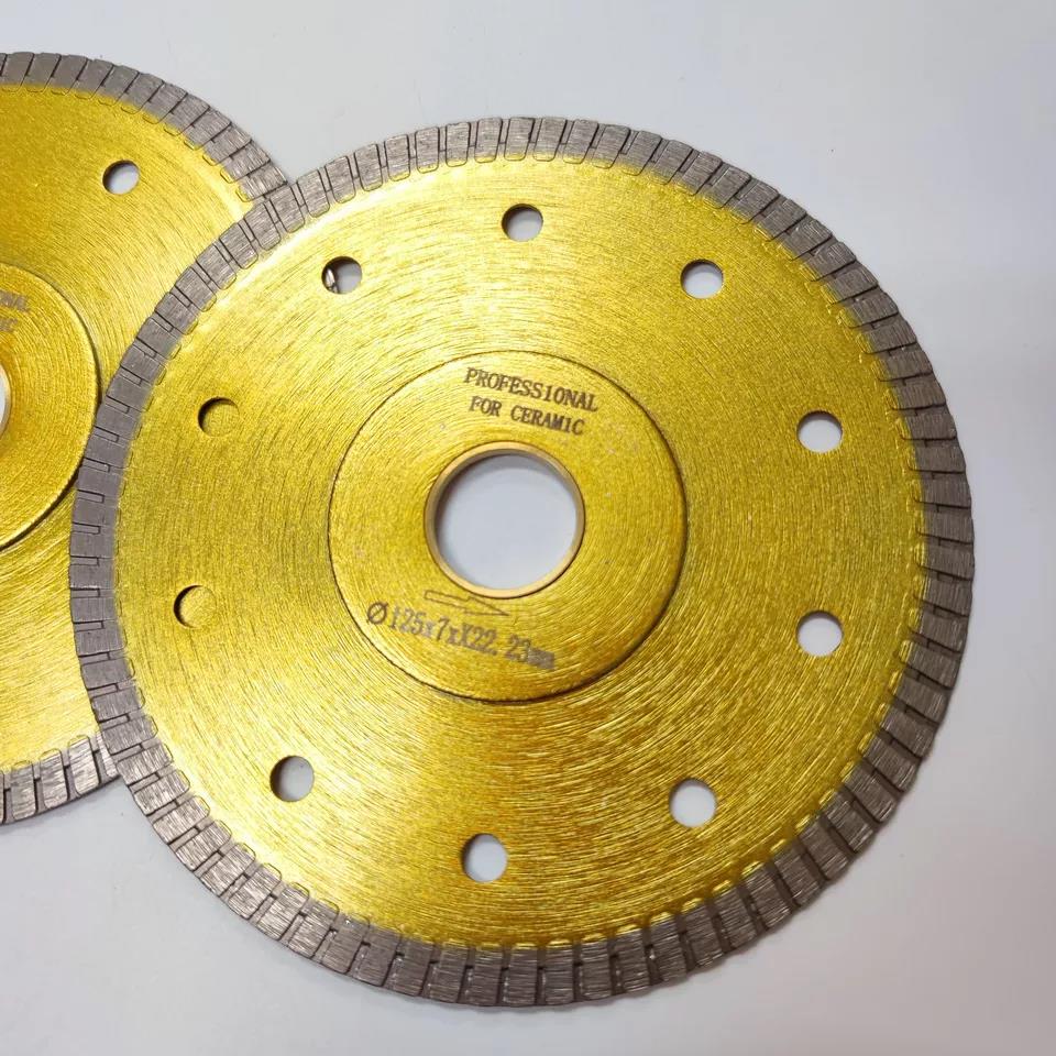Günstige Fabrikpreis Super dünn 5 "Turbo Diamond Saw Blade für Fliesenporzellankeramik
